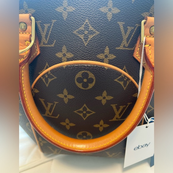 AUTHENTIC VINTAGE LOUIS VUITTON ELLIPSE PM - Picture 6 of 16